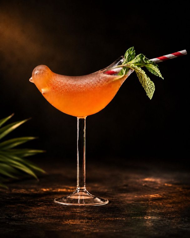 Wiki Wiki — signature cocktail at Surf Bar Waikiki